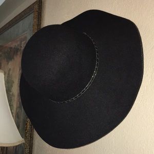 Woman’s hat